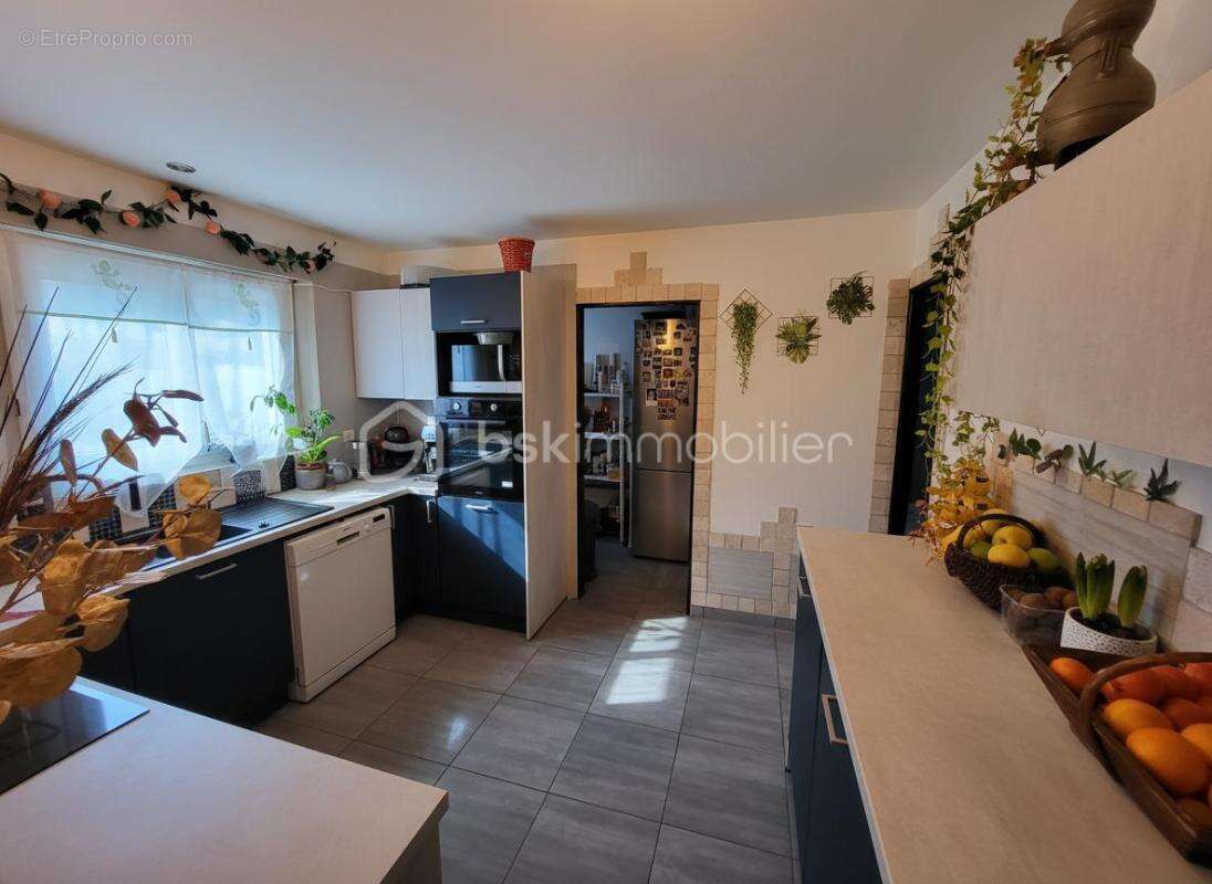 PROCHE D'ANDUZE Maison DE PLAIN PIED AVEC 3 chambres + Garage + Dépendance à aménager – - photo 4