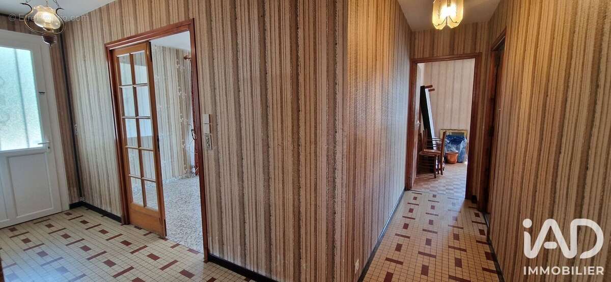 Maison 158 m² à Villefranche-De-Rouergue  - photo 2