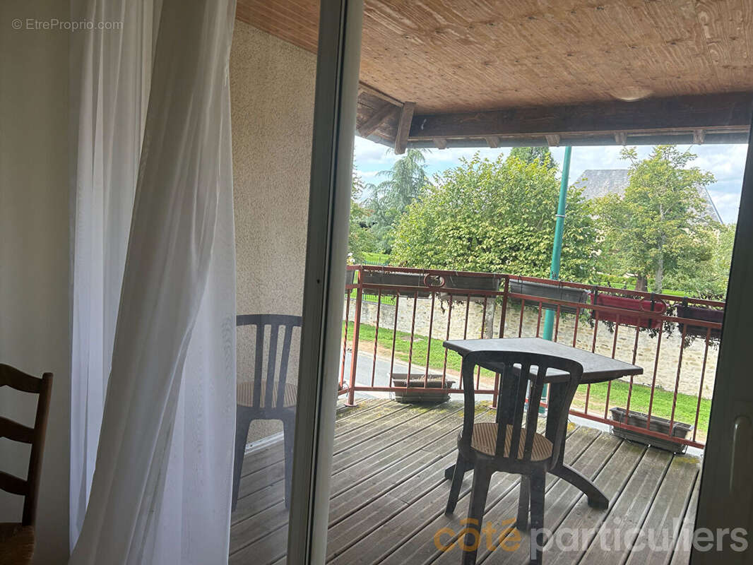 Appartement à SAINT-CHRISTOPHE-EN-BOUCHERIE