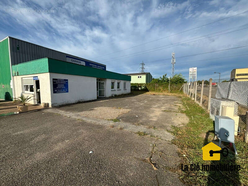 Local commercial à fort potentiel   Zone industrielle de Hombourg - photo 13