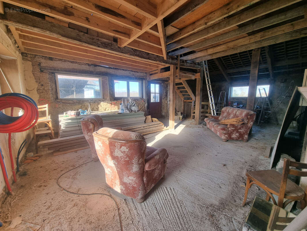 Maison à CORPS-NUDS