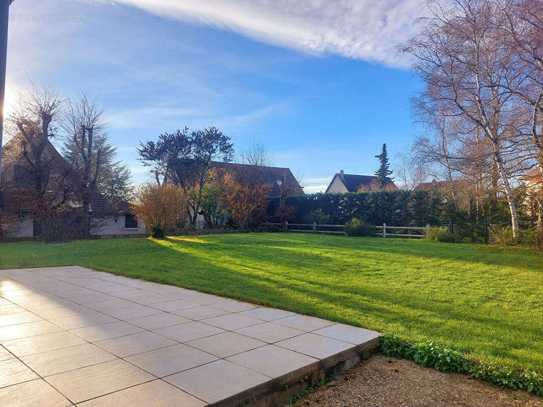 Maison à SAINT-DOULCHARD