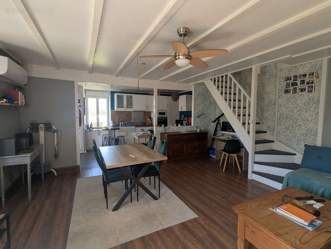 Maison à SAINT-GERMAIN-DE-LUSIGNAN