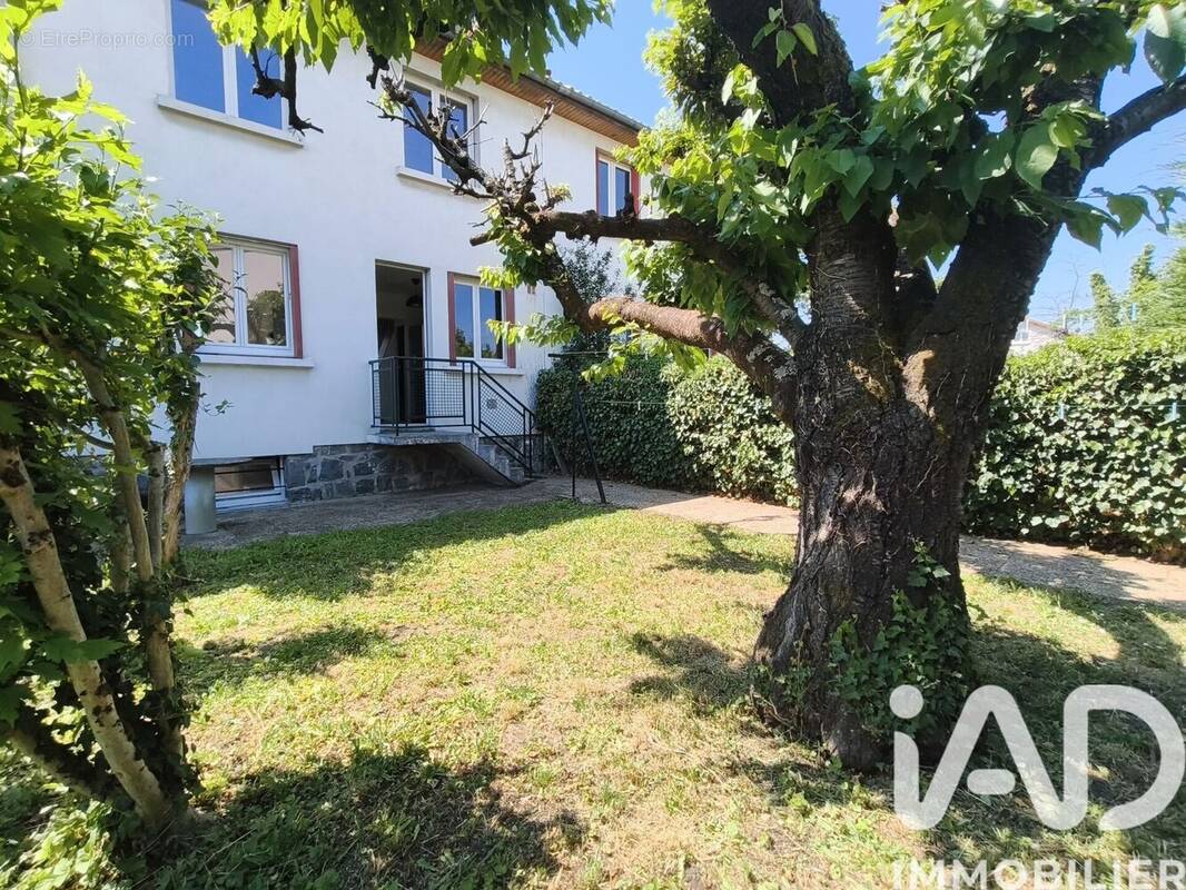 Photo 1 - Maison à RIOM