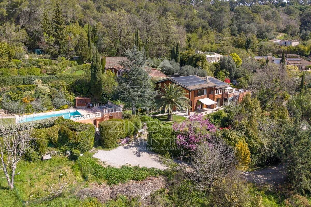 Maison à MOUGINS