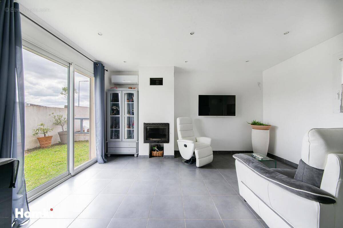 Maison à SALON-DE-PROVENCE