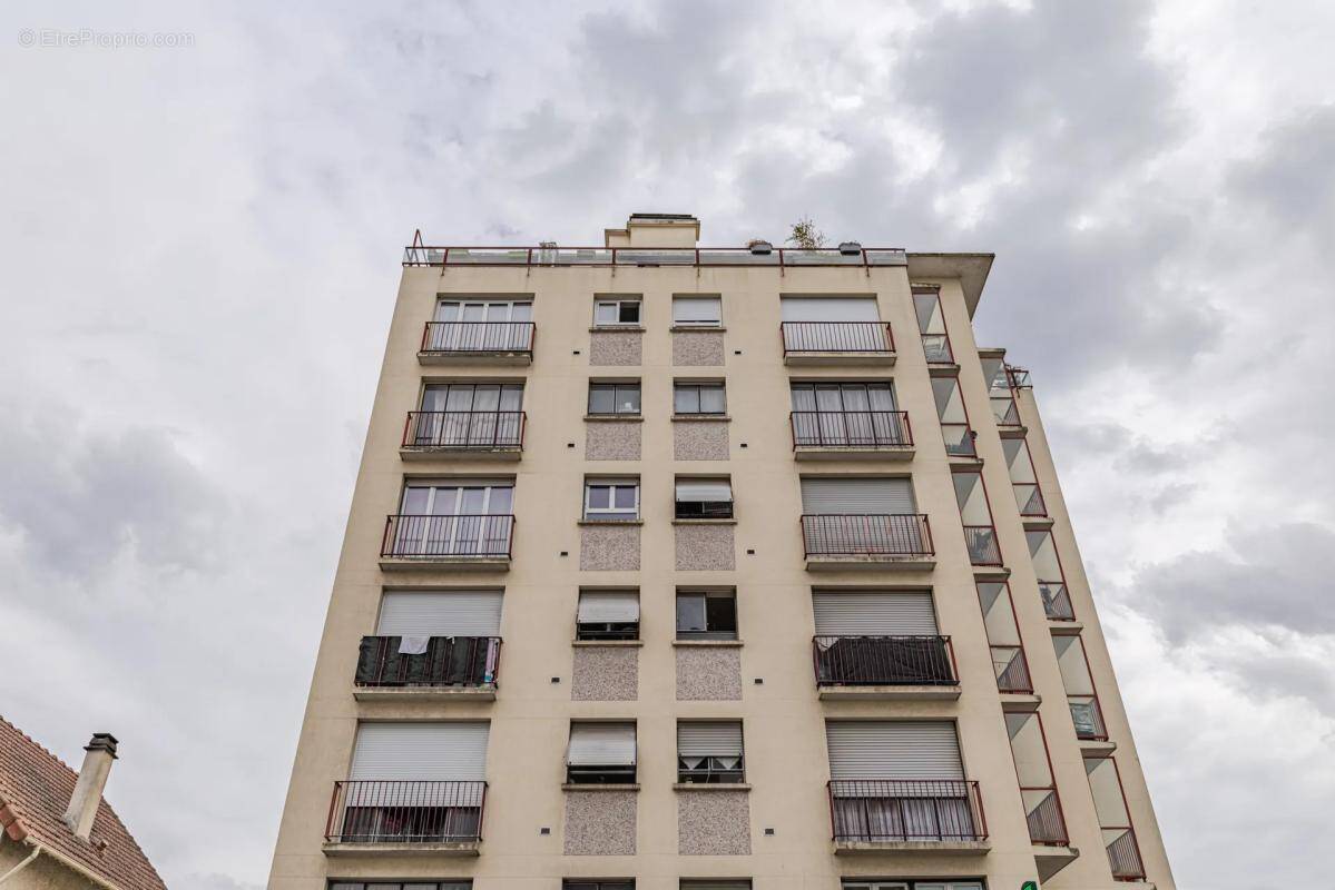 Appartement à EPINAY-SUR-SEINE