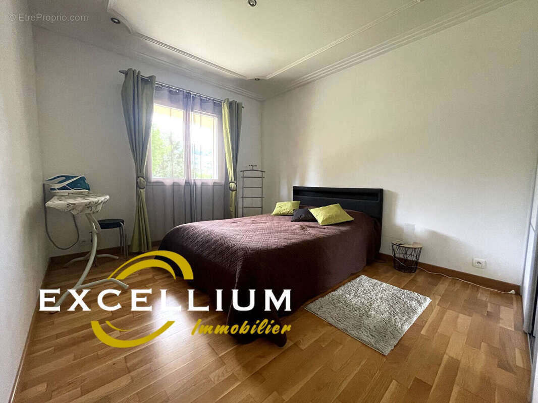 Maison à ROCHETAILLEE-SUR-SAONE