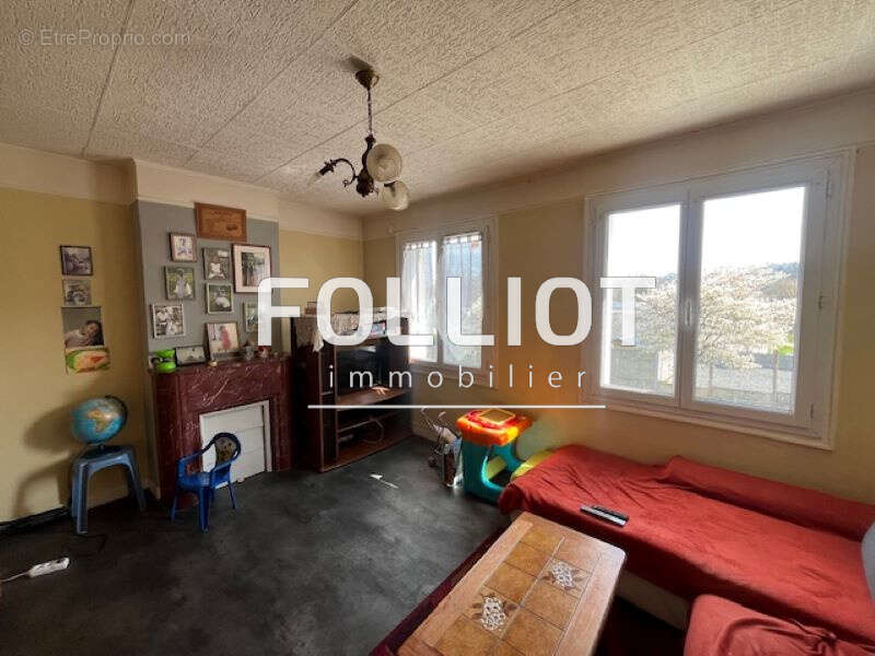 A VENDRE Immeuble Vire Normandie 6 pièce(s) 115 m2 - photo 7