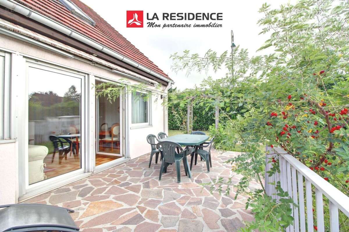 Maison 134 m² à Orgeval  - photo 3