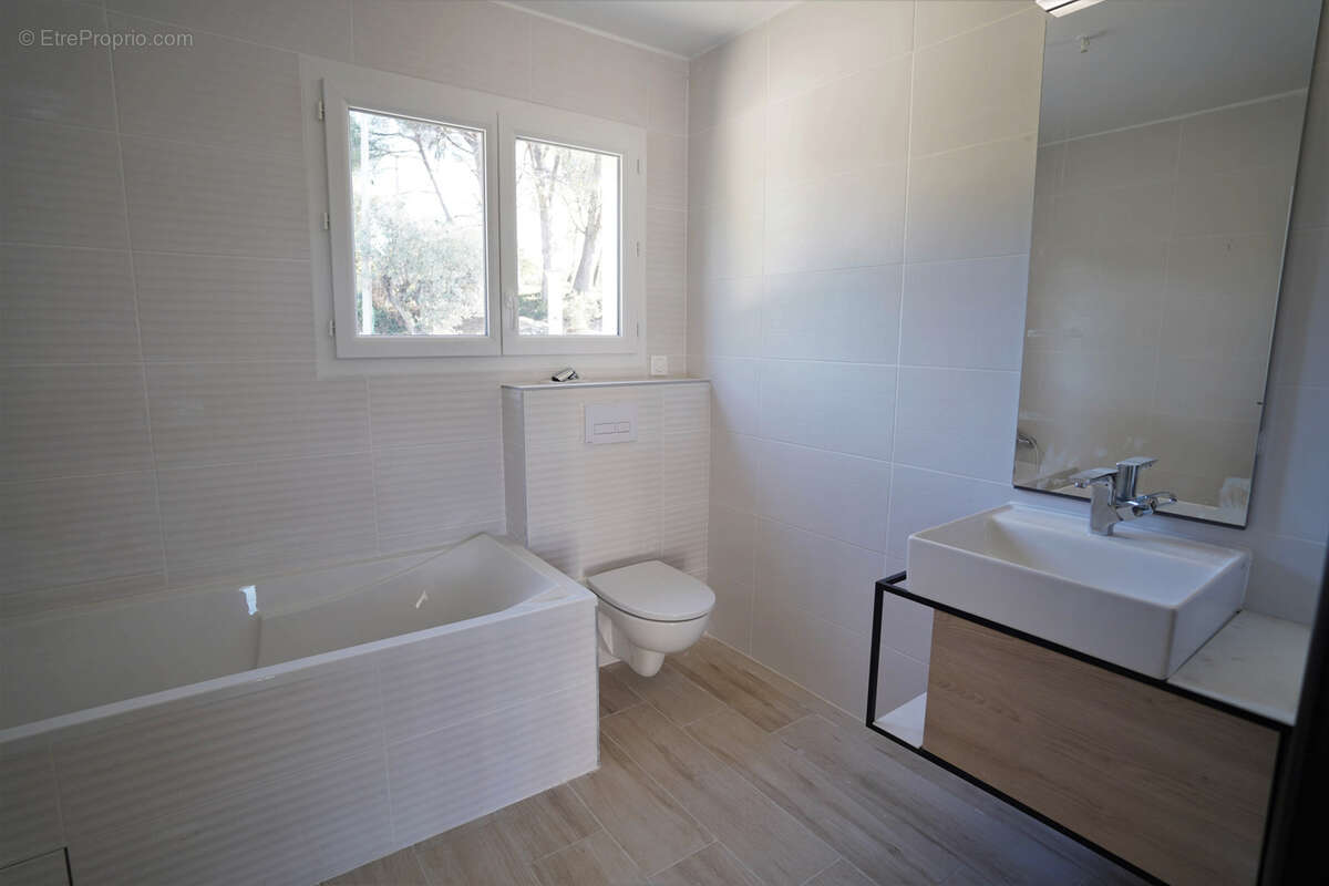 Appartement à VENTABREN