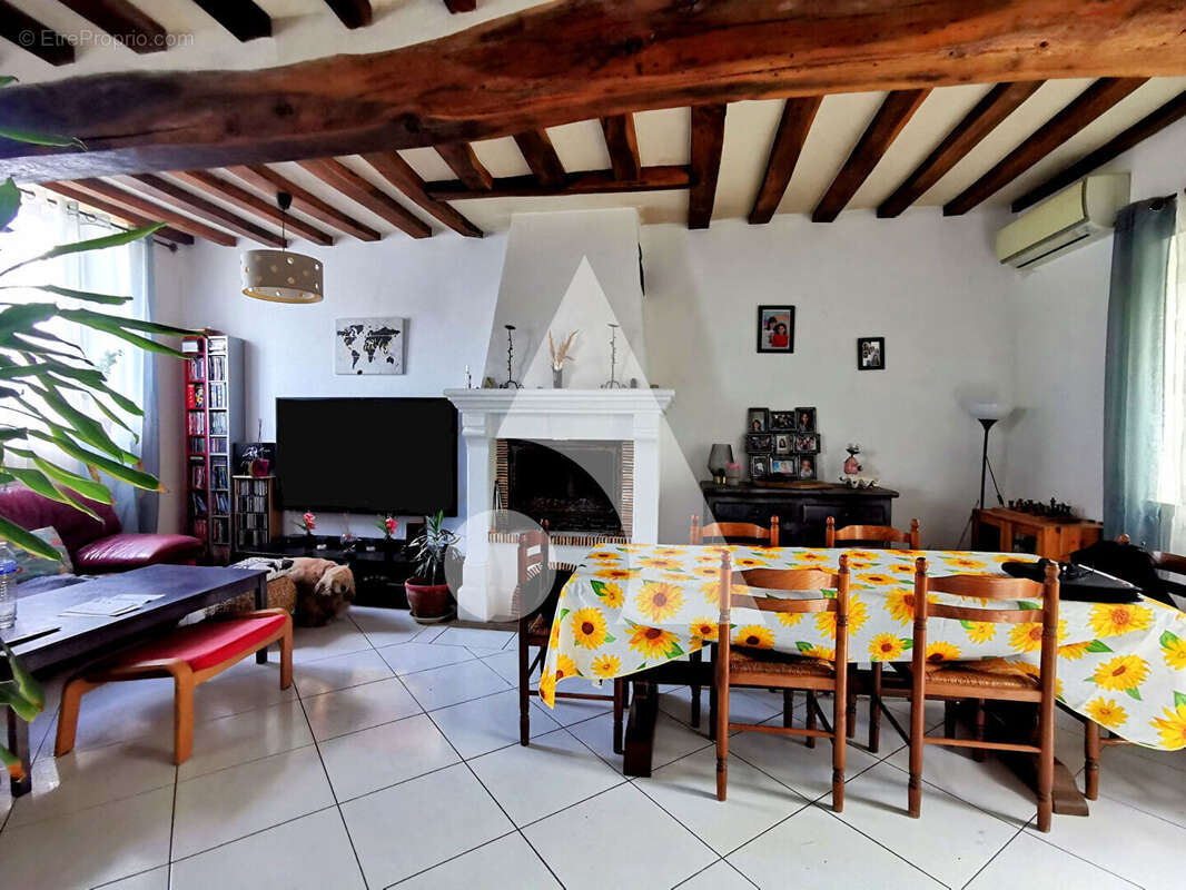 Maison à ULLY-SAINT-GEORGES