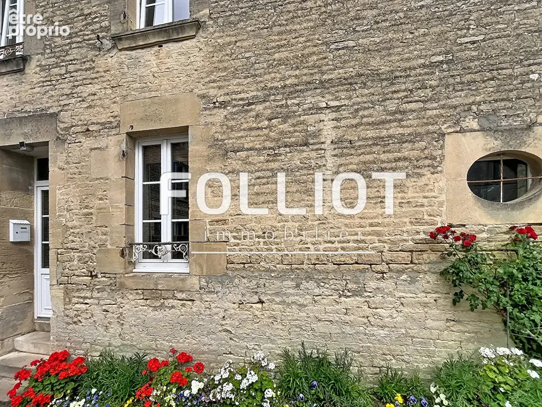 ACHAT/VENTE Maison en pierre de 4 pièces à vendre à Thaon -  Beau terrain clos - photo 2