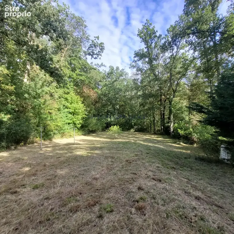 Photo Terrain à Septeuil au prix de 139 900€