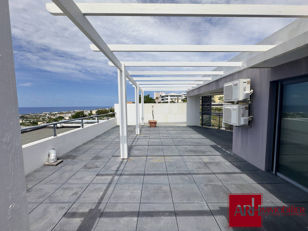 Appartement à SAINT-DENIS