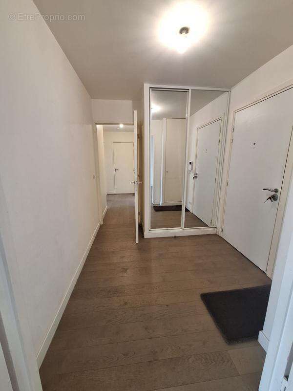 Appartement à LEVALLOIS-PERRET