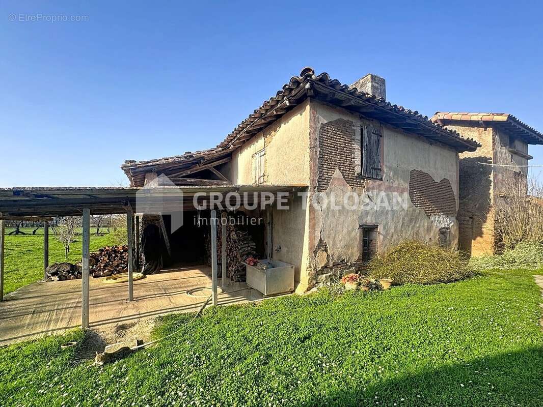 Maison à SAINT-SULPICE