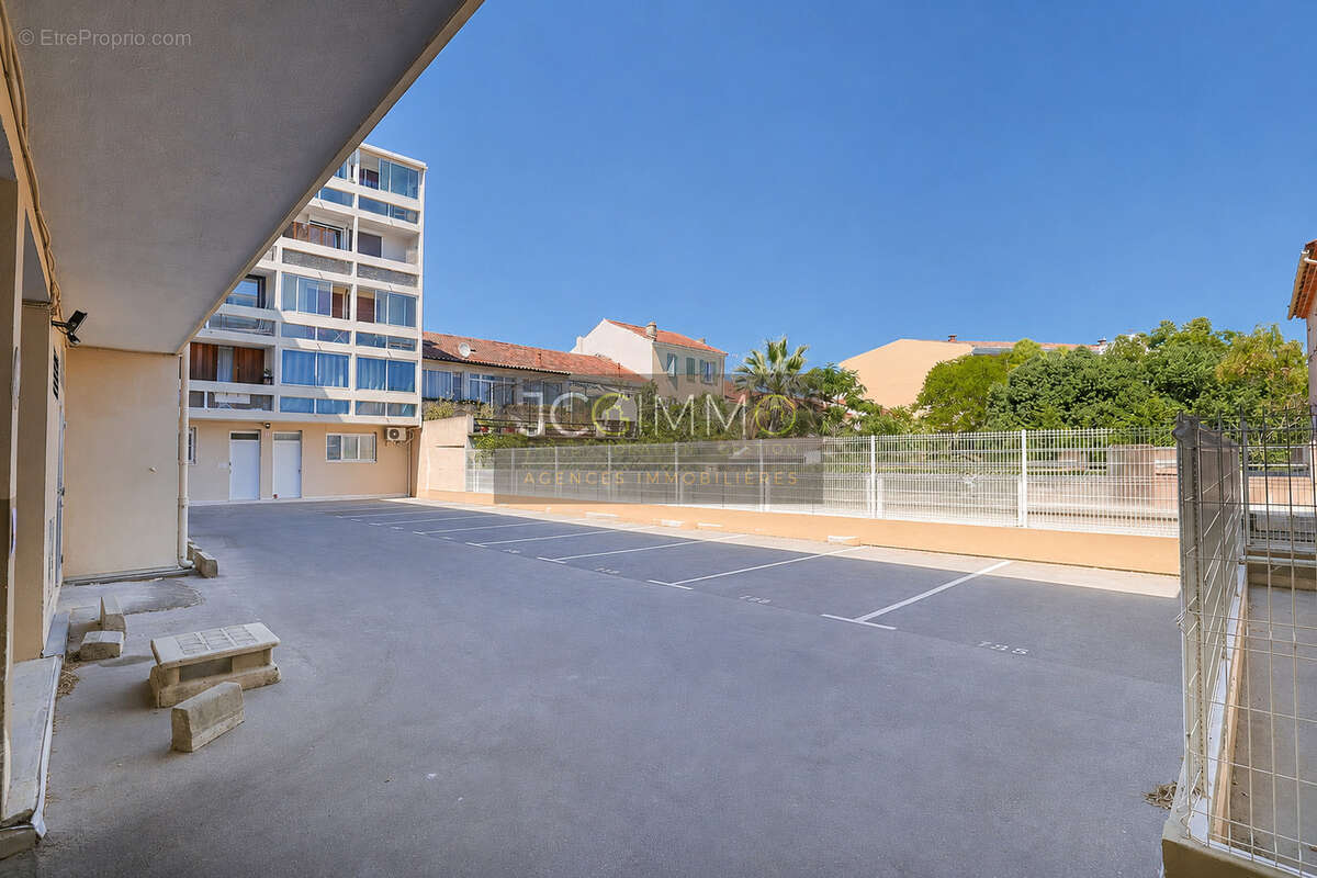 Appartement à HYERES
