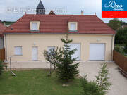 Maison à MESNIL-SELLIERES
