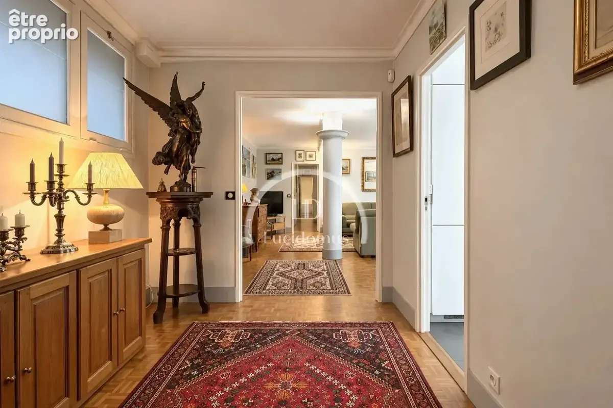 Appartement 5 pièces 122 m² à vendre à Paris-17e (75017) - photo 2