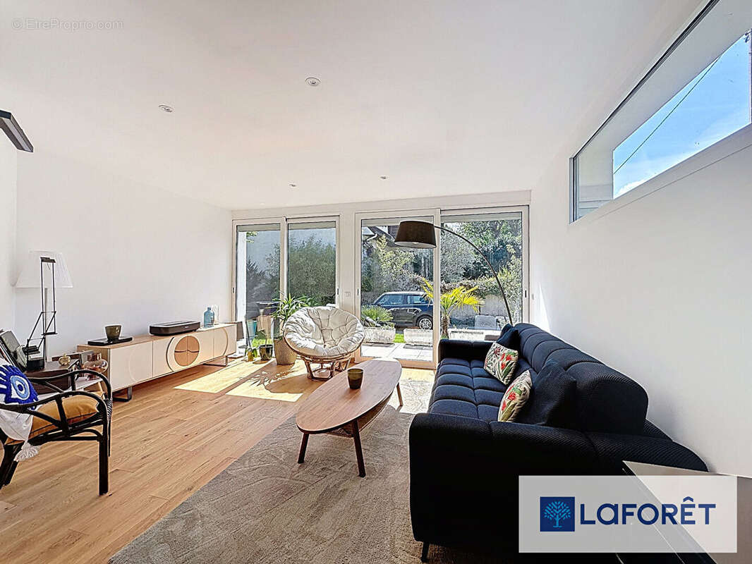 Maison à CHAMPIGNY-SUR-MARNE