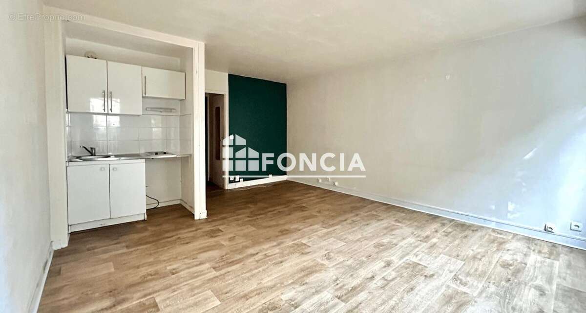 Appartement à PARIS-20E