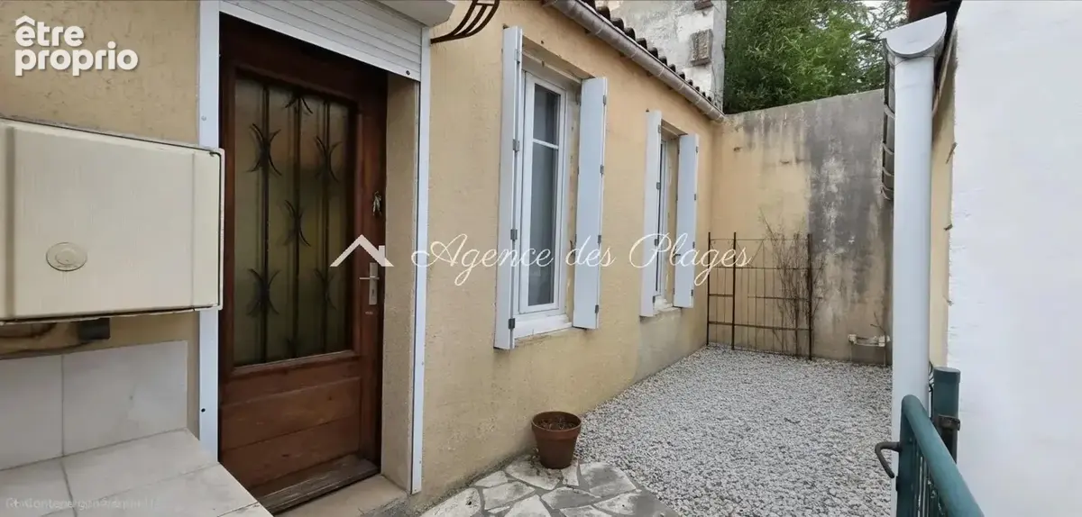 Photo Maison à Saintes au prix de 99 999€