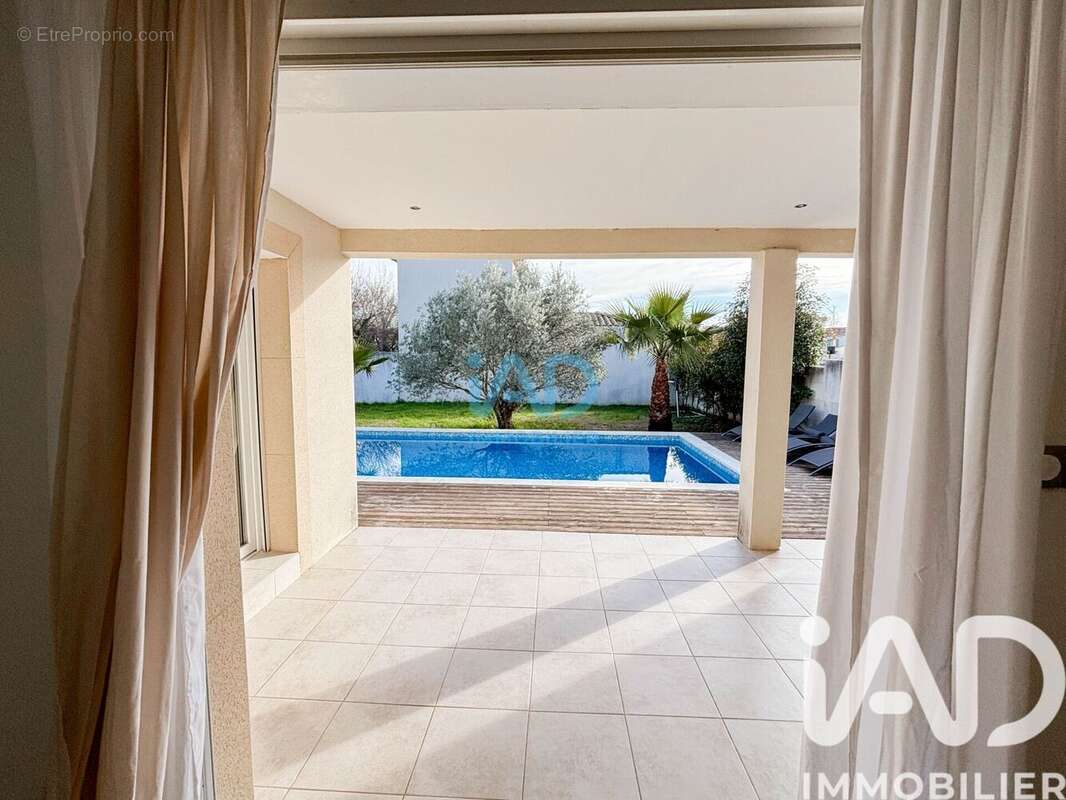 Photo 3 - Maison à SORGUES