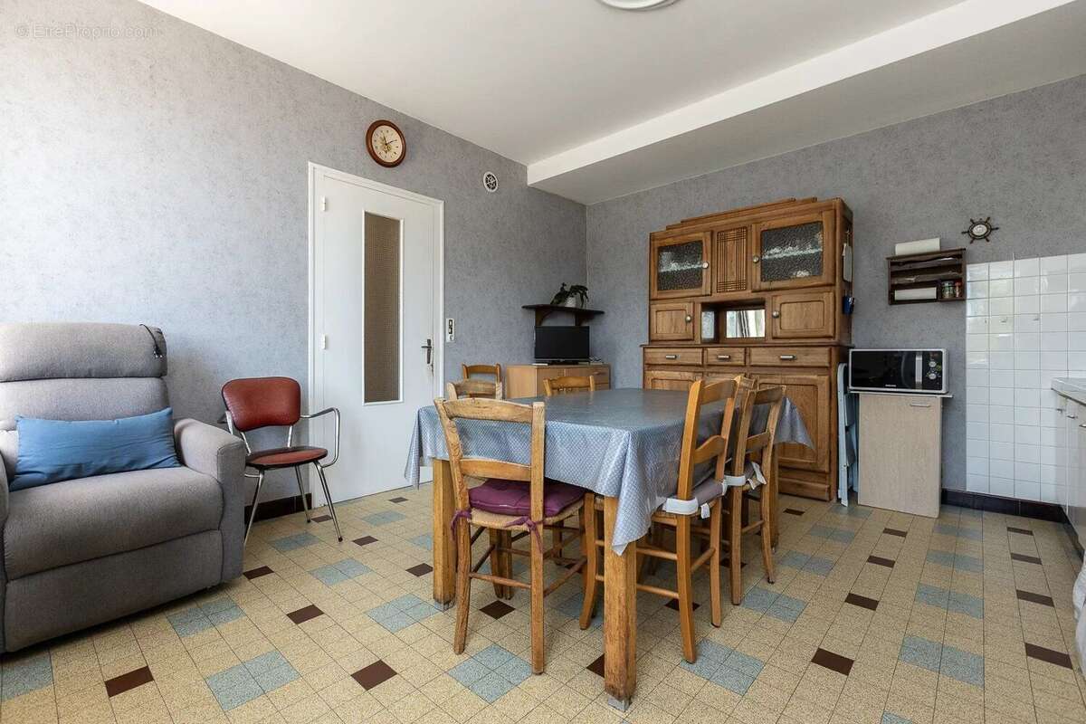 Vente Maison Parmilieu(38390) 260 000ï¿œ - photo 2