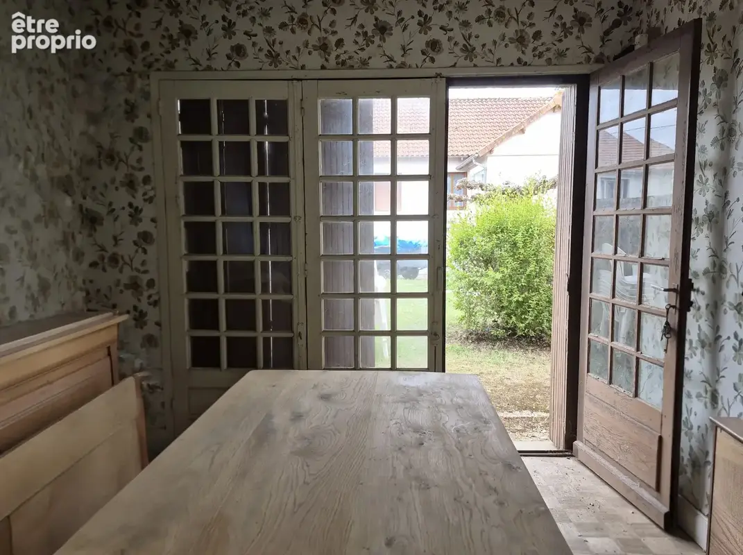 NAINTRÉ   Ensemble immobilier avec deux maisons, dépendances et accès au Clain - photo 23