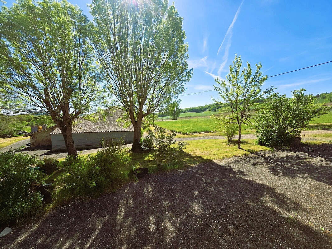 Propriété de 3 hectares avec situation calme et dégagée - photo 22