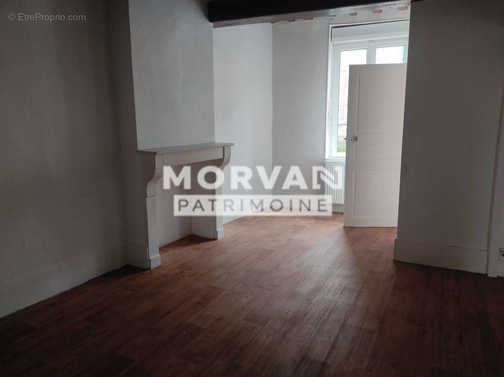 Maison à CHATEAU-CHINON(VILLE)