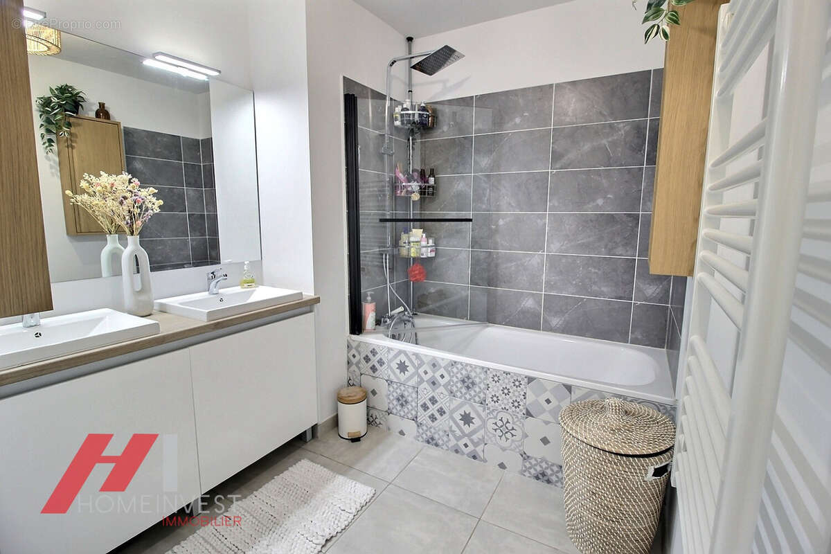 Appartement à MARSEILLE-12E