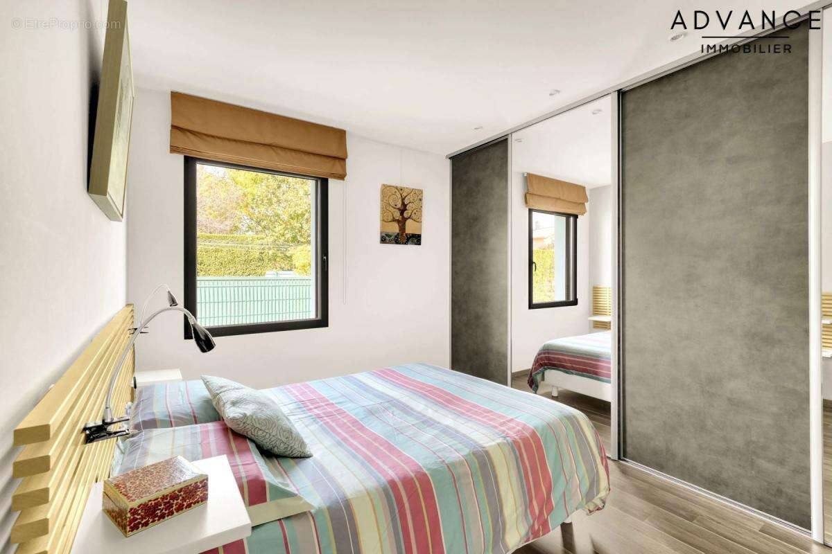 Maison à SAINT-NAUPHARY