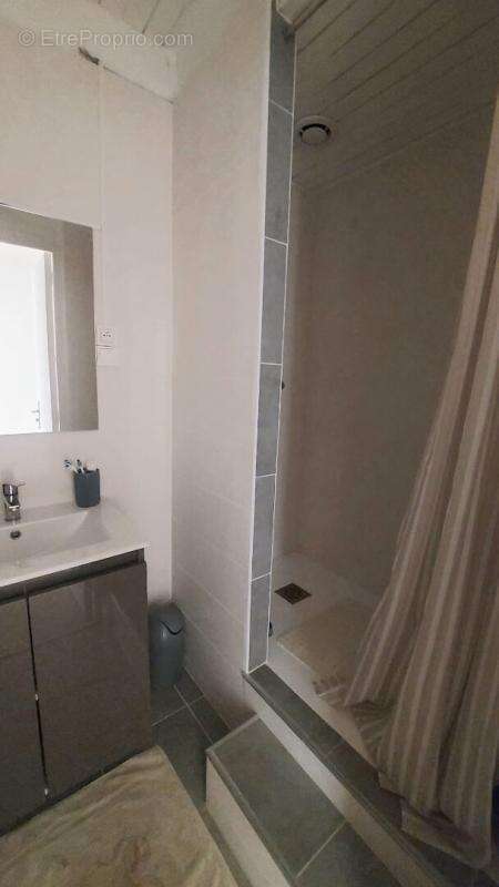 Appartement à MARSEILLE-2E