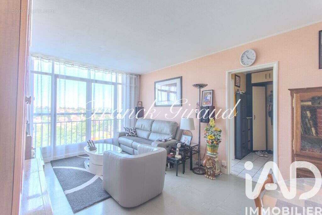 Photo 2 - Appartement à SAVIGNY-SUR-ORGE