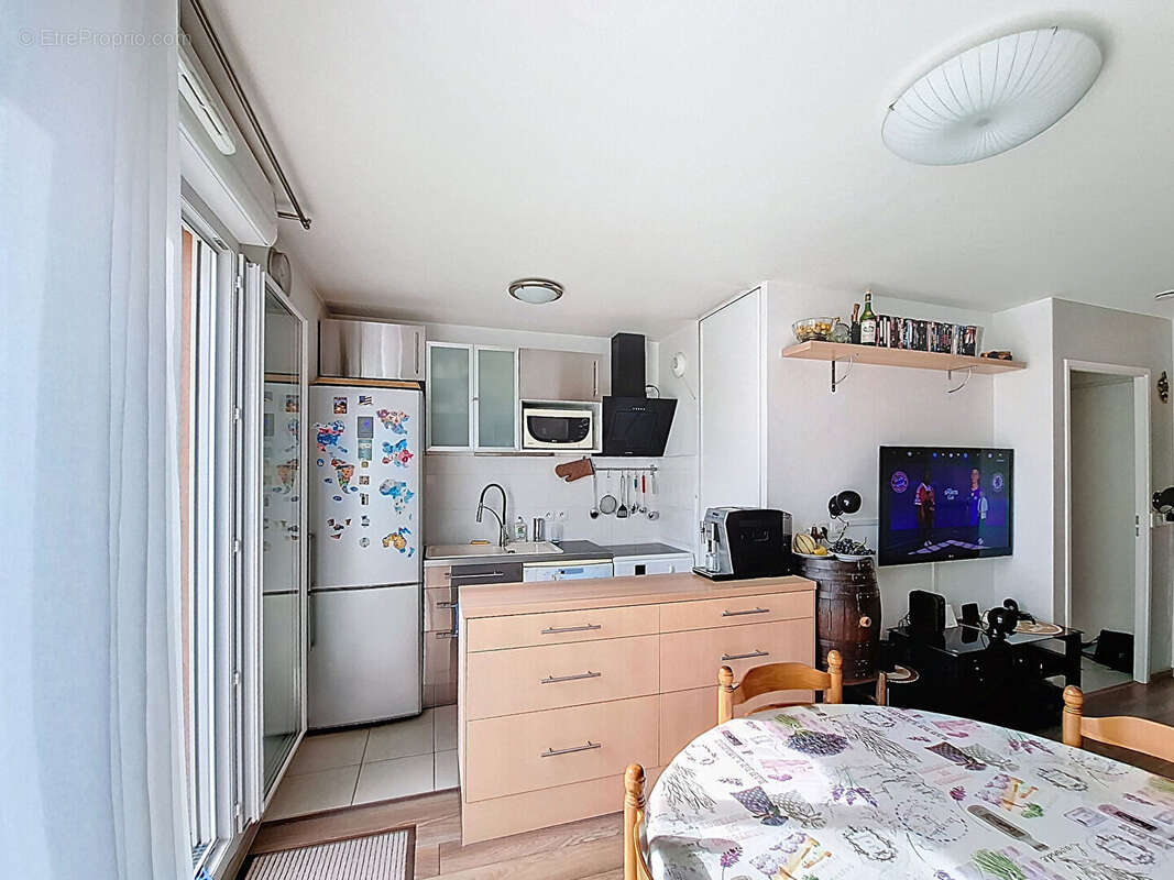 Appartement à L&#039;HAY-LES-ROSES