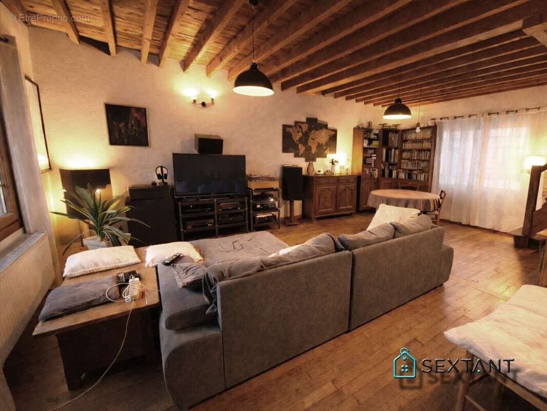 Maison de charme 170 m²  Grand jardin clos au calme - photo 6