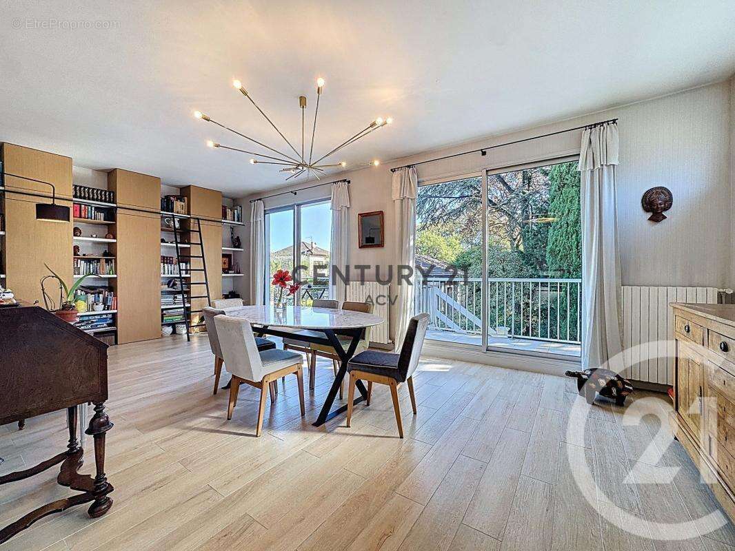 Maison à VITRY-SUR-SEINE