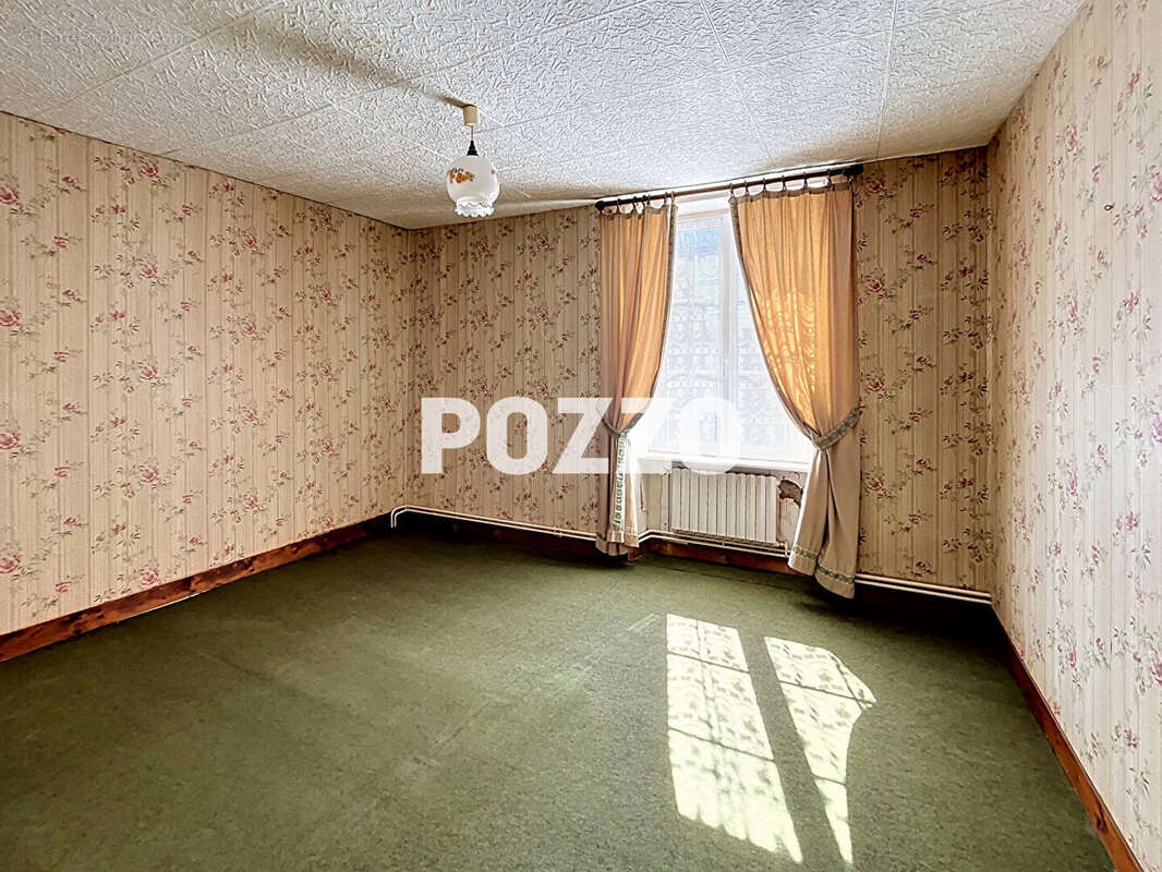 Maison à REFFUVEILLE