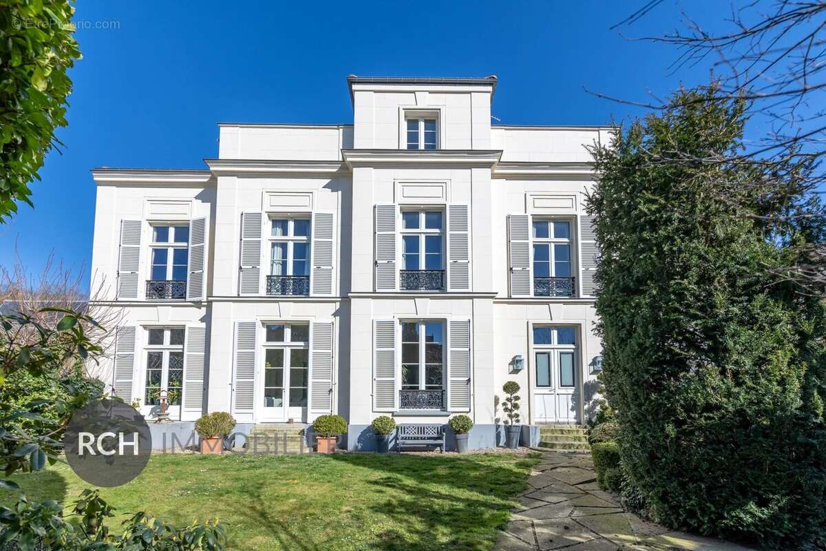 Maison à MONTFORT-L'AMAURY