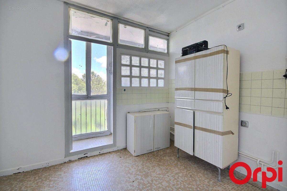 Appartement à MARSEILLE-11E