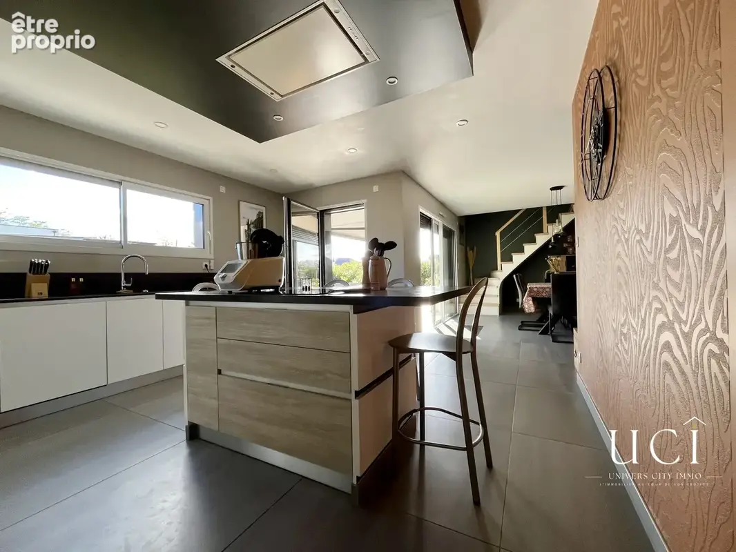 Maison 7 pièces 159 m² à vendre à Le Lion-D'angers (49220) - photo 3