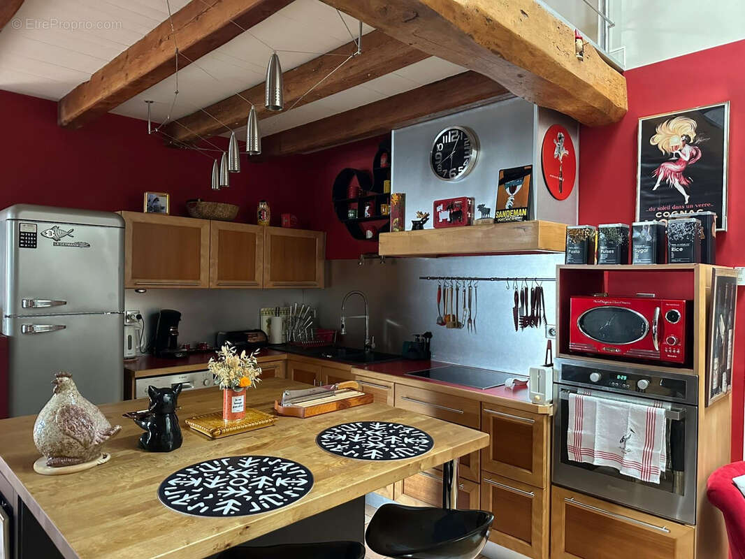 Loft en pierre du XVIIIe siècle Aucun travaux à prévoir   À 10 min de Saint-Jean-d’Angély - photo 3