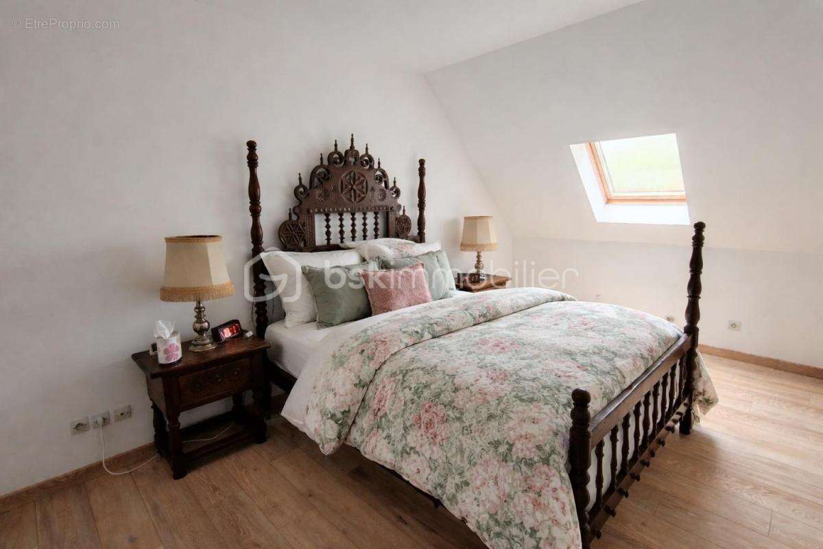 Maison à SAINT-GERMAIN-LES-ARPAJON