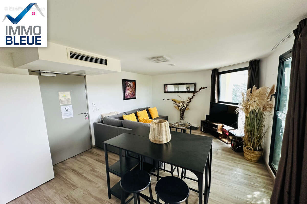 Appartement à CARRY-LE-ROUET