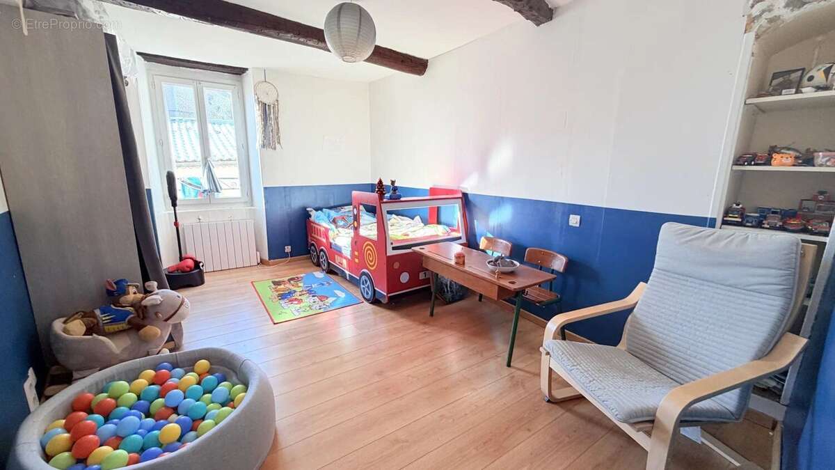 Maison à POURRIERES