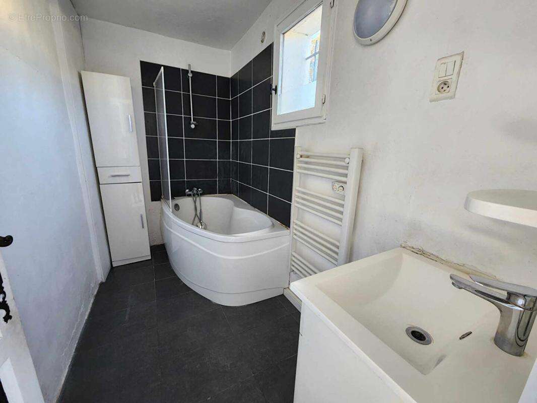 Maison à PUGET-SUR-ARGENS