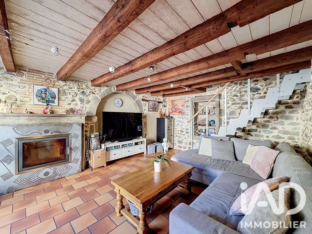Maison 141 m² à Valleiry  - photo 3