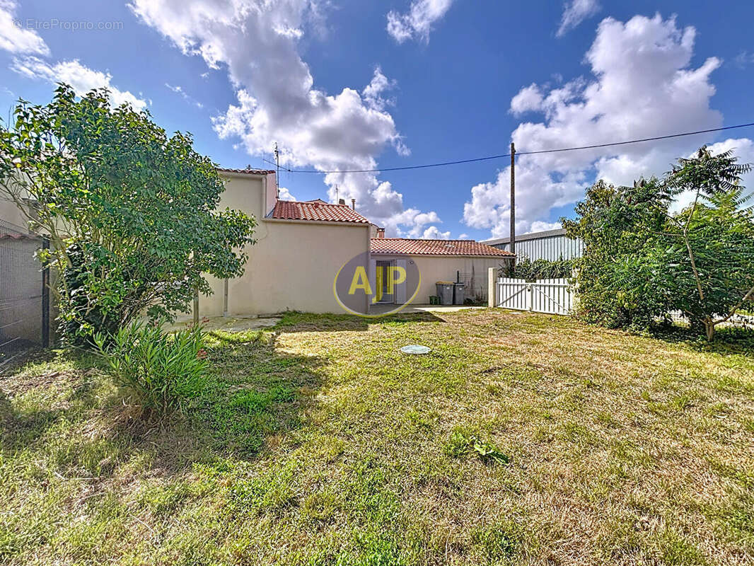 Maison à SAINT-HIPPOLYTE